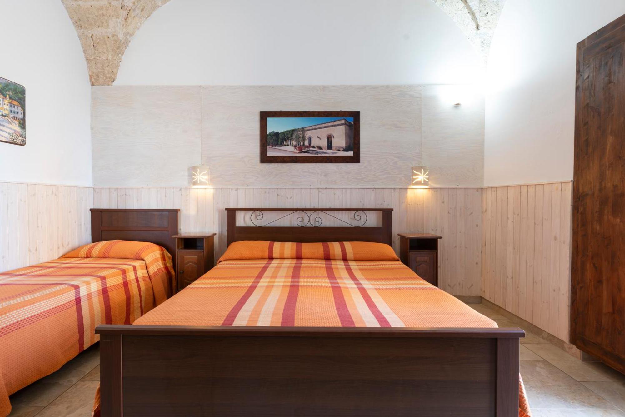 Bio-Agriturismo Masseria La Palombara Сальве Экстерьер фото