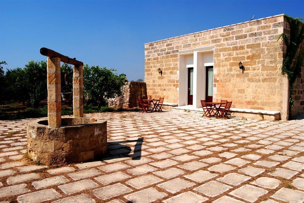Bio-Agriturismo Masseria La Palombara Сальве Экстерьер фото