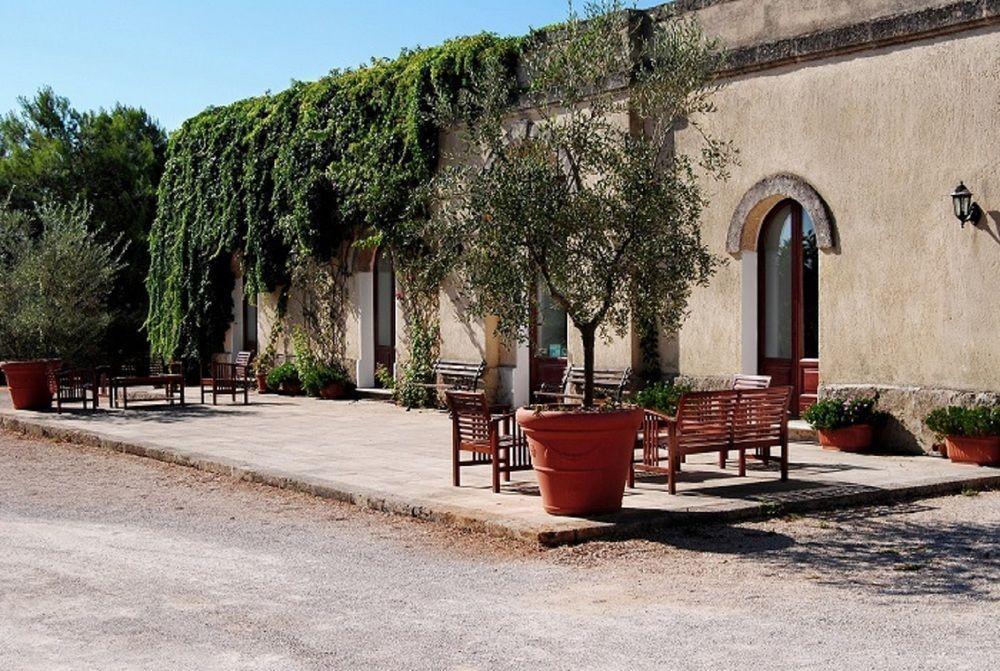 Bio-Agriturismo Masseria La Palombara Сальве Экстерьер фото